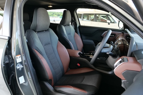 スズキeビターラフロントシート