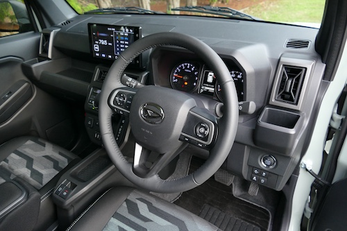 ダイハツ人気軽自動車_202510