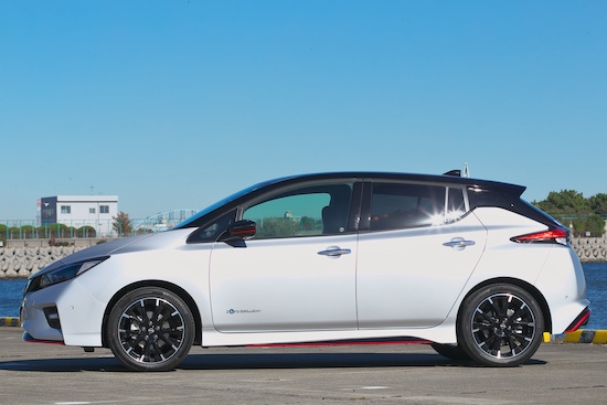 2510_2代目日産リーフ