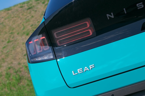 2510_日産リーフB7