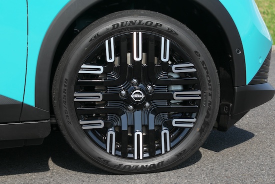 2510_日産リーフB7