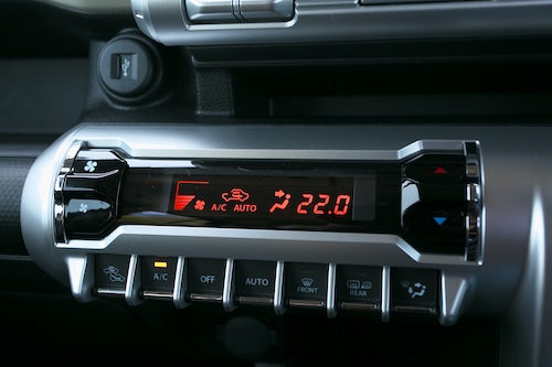 スズキクロスビー・登場時_2601