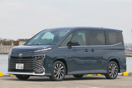 トヨタヴォクシー4代目_2022年1月登場時